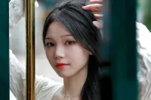 斗鱼女主播忘关摄像头私密画面流出！虚假人设彻底翻车